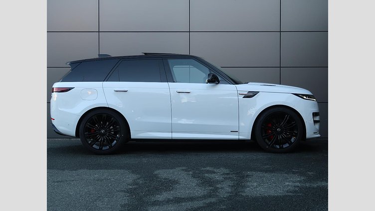 2023 認定中古車 Land Rover Range Rover Sport フジホワイト 3.0リッター6気筒300PSターボチャージドディーゼルMHEV（オートマチック） AUTOBIOGRAPHY