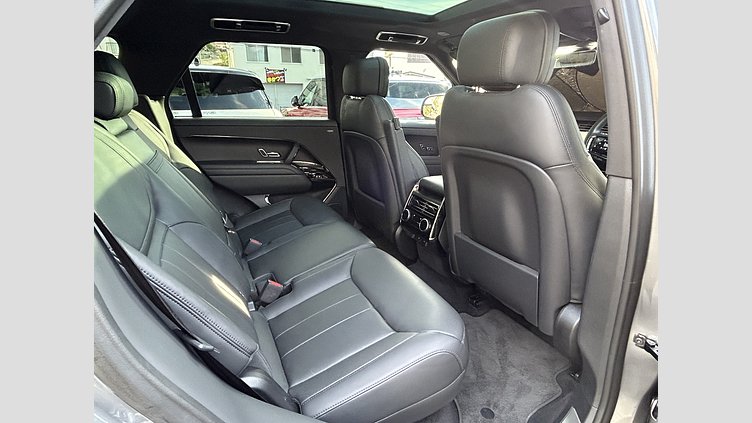 2023 認定中古車 Land Rover Range Rover Sport アイガーグレイ D300マイルドハイブリッド スタンダードホイールベース Dynamic HSE