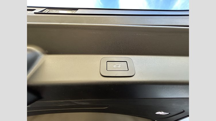 2023 認定中古車 Land Rover Range Rover Sport アイガーグレイ D300マイルドハイブリッド スタンダードホイールベース Dynamic HSE