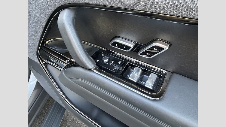 2023 認定中古車 Land Rover Range Rover Sport アイガーグレイ D300マイルドハイブリッド スタンダードホイールベース Dynamic HSE