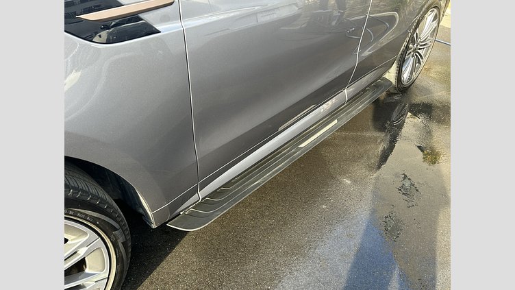 2023 認定中古車 Land Rover Range Rover Sport アイガーグレイ D300マイルドハイブリッド スタンダードホイールベース Dynamic HSE