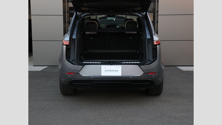 2024 認定中古車 Land Rover Range Rover Sport アイガーグレイ - サテンフィニッシュ D300マイルドハイブリッド スタンダードホイールベース Dynamic HSE