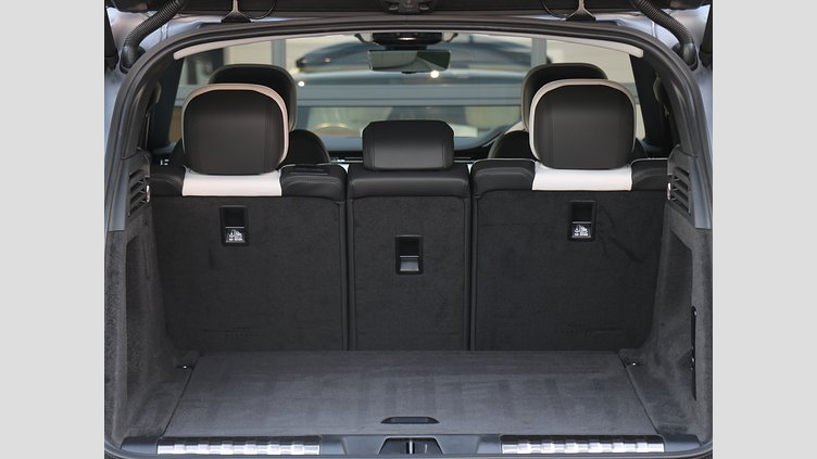 2024 認定中古車 Land Rover Range Rover Sport アイガーグレイ - サテンフィニッシュ D300マイルドハイブリッド スタンダードホイールベース Dynamic HSE