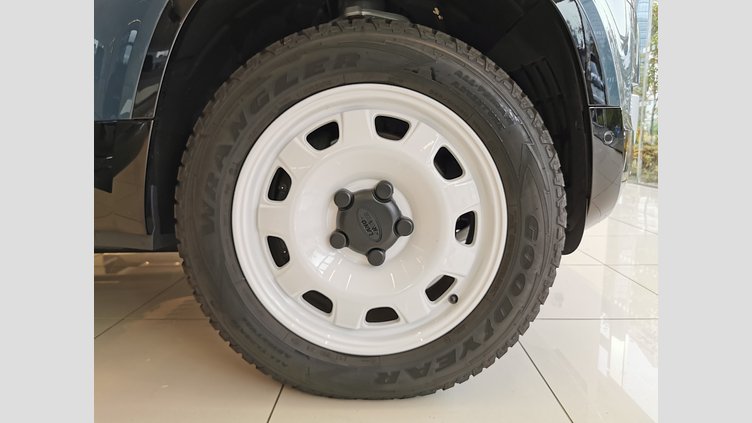 2024 認定中古車 Land Rover Defender 110 タスマンブルー D300 AWD（AT） S