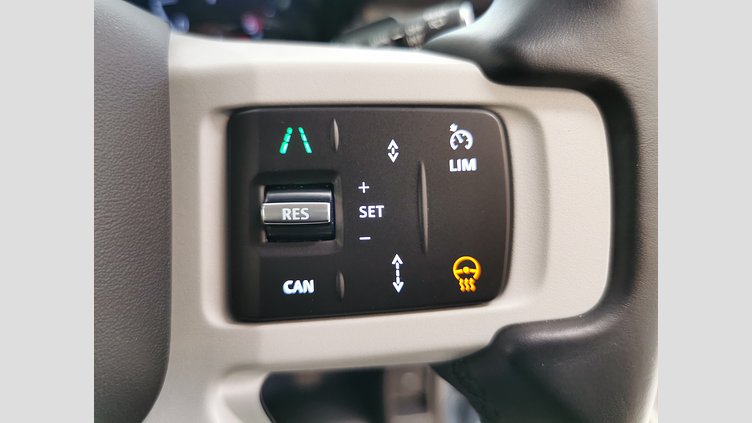 2024 認定中古車 Land Rover Defender 110 タスマンブルー D300 AWD（AT） S