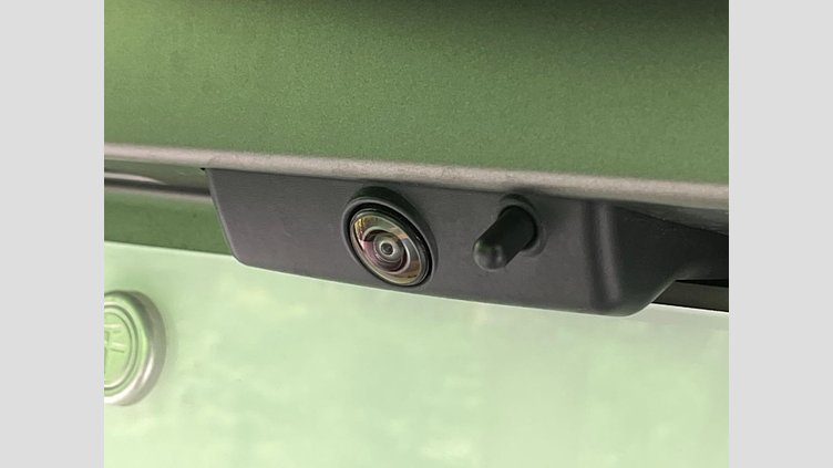 2023 認定中古車 Land Rover Defender 130 フジホワイト D300 AWD AUTOMATIC MHEV X-DYNAMIC HSE