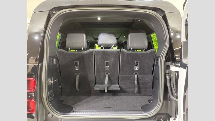 2023 認定中古車 Land Rover Defender 130 フジホワイト D300 AWD AUTOMATIC MHEV X-DYNAMIC HSE