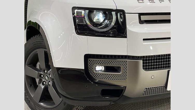 2023 認定中古車 Land Rover Defender 130 フジホワイト D300 AWD AUTOMATIC MHEV X-DYNAMIC HSE