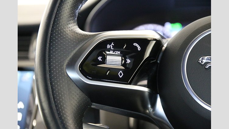 2021 認定中古車 Jaguar E-Pace フジホワイト D200 AWD（オートマチック） R-DYNAMIC SE