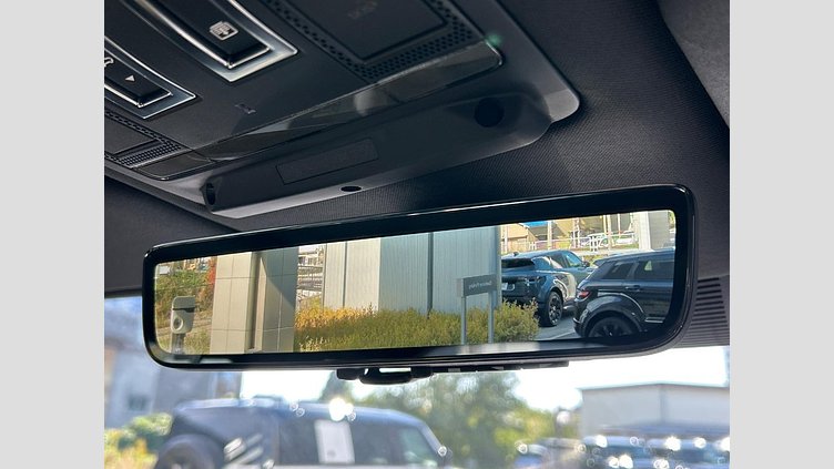 2024 認定中古車 Land Rover Defender 130 サントリーニブラック D300 AWD（AT） SE