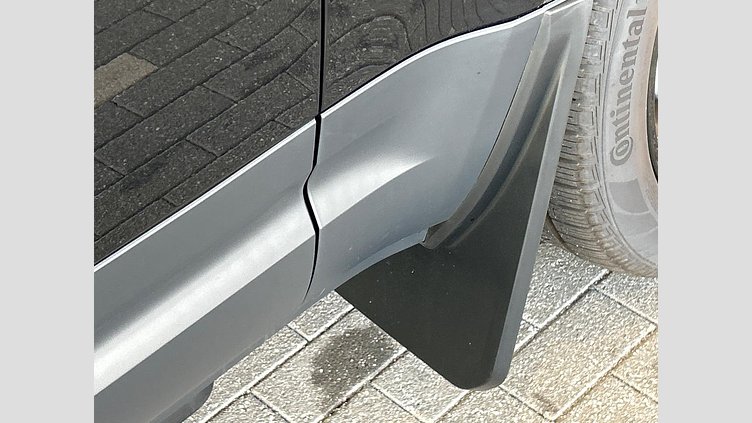 2024 認定中古車 Land Rover Defender 130 サントリーニブラック D300 AWD（AT） SE