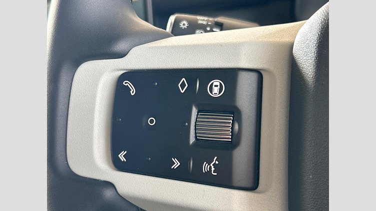 2024 認定中古車 Land Rover Defender 130 サントリーニブラック D300 AWD（AT） SE