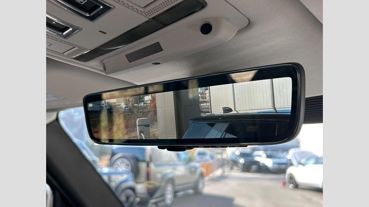 2023 認定中古車 Land Rover Defender 110 サントリーニブラック D300 AWD（AT） S