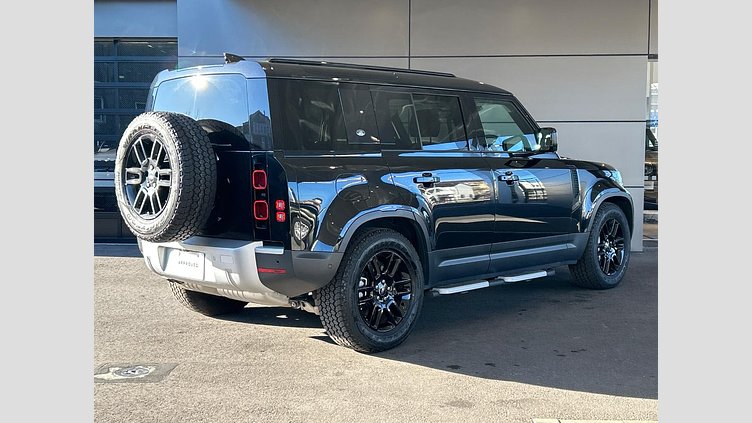 2023 認定中古車 Land Rover Defender 110 サントリーニブラック D300 AWD（AT） S