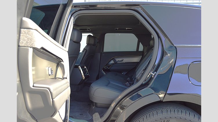 2024 認定中古車 Land Rover Range Rover Sport サントリーニブラック P550eプラグインハイブリッド（ガソリン） スタンダードホイールベース Dynamic SE