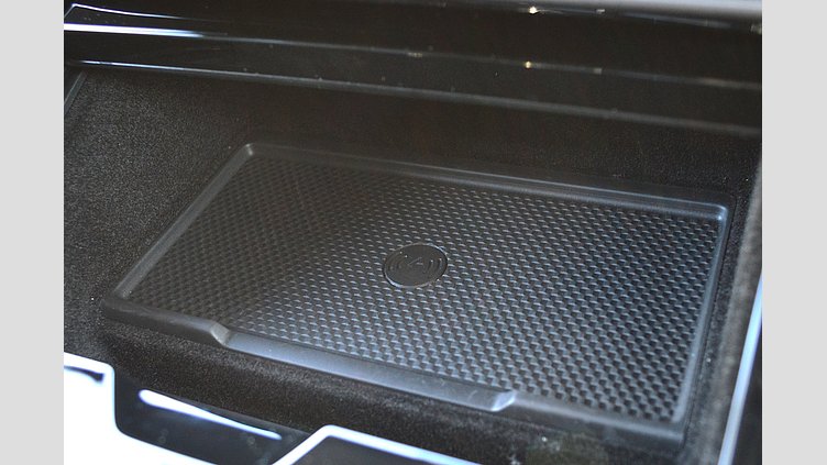 2024 認定中古車 Land Rover Range Rover Sport サントリーニブラック P550eプラグインハイブリッド（ガソリン） スタンダードホイールベース Dynamic SE