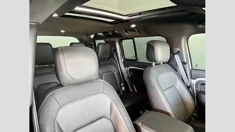 2024 Approved Land Rover Defender 110 Hakuba Silver 3.0 6 Cylinder Diesel 110 D300 X-Dynamic HSE