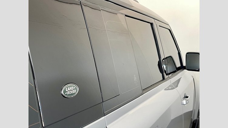 2024 Approved Land Rover Defender 110 Hakuba Silver 3.0 6 Cylinder Diesel 110 D300 X-Dynamic HSE