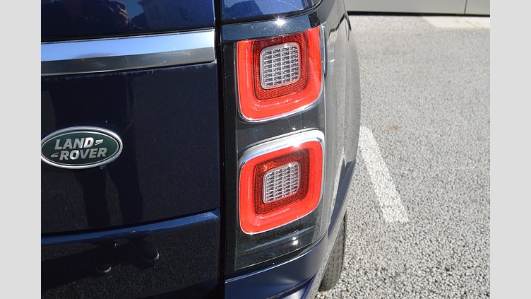 2019 認定中古車 Land Rover Range Rover ポルトフィーノブルー 3.0リッターTDV6ディーゼル（258 PS） スタンダードホイールベース VOGUE