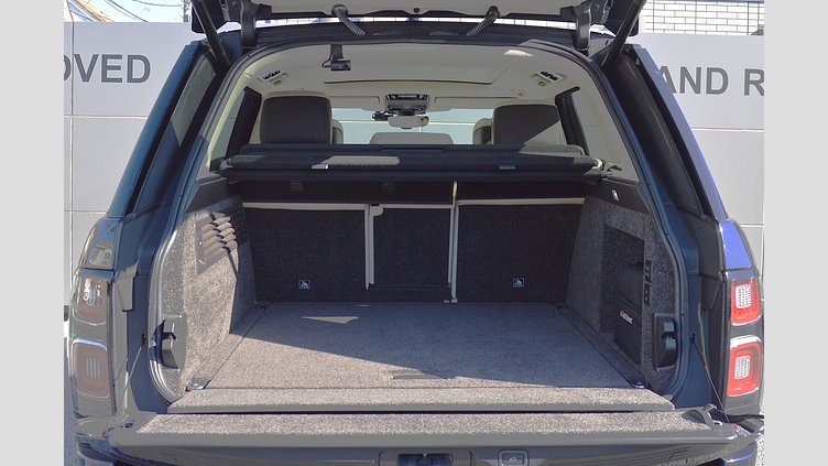 2019 認定中古車 Land Rover Range Rover ポルトフィーノブルー 3.0リッターTDV6ディーゼル（258 PS） スタンダードホイールベース VOGUE