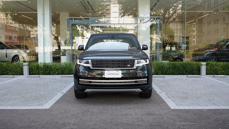 2025 認證中古車 Land Rover Range Rover (1DV) Belgravia Green 貝爾格拉維亞綠 P400 汽油 (輕油電混合) 標準軸距 SE