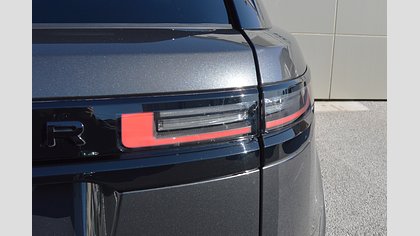 Range Rover Velar 13