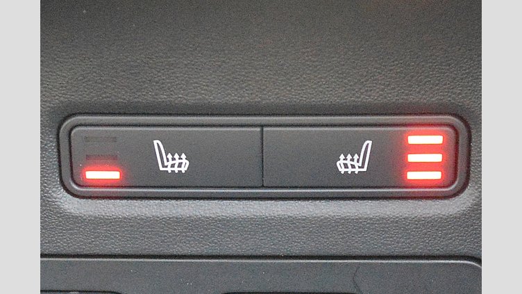 2024 認定中古車 Land Rover Range Rover Velar カルパチアングレイ D200マイルドハイブリッド（ディーゼル） スタンダードホイールベース Dynamic SE