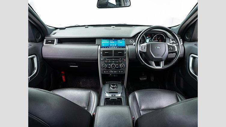 2019 認定中古車 Land Rover Discovery Sport Yulong White 2.0 litre i4D Diesel ランドマークプラス