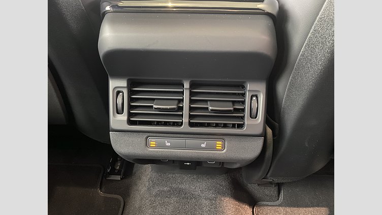 2024 認定中古車 Land Rover Range Rover Evoque オストゥーニパールホワイト P300eプラグインハイブリッド（ガソリン） スタンダードホイールベース DYNAMIC HSE