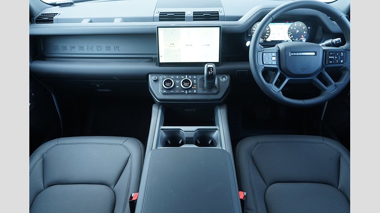 2025 認定中古車 Land Rover Defender 110 フジホワイト P300 ガソリン X-Dynamic SE
