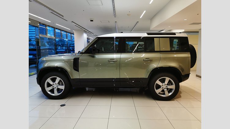 2025 認定中古車 Land Rover Defender 110 パンゲアグリーン D350 ディーゼルマイルドハイブリッド S