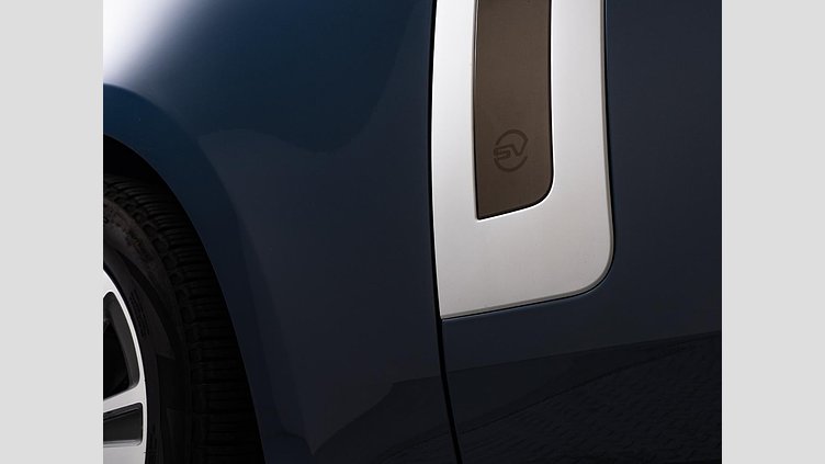 2023 認定中古車 Land Rover Range Rover ヴァレジネブルー 615 AWD（AT） ロングホイールベース SV