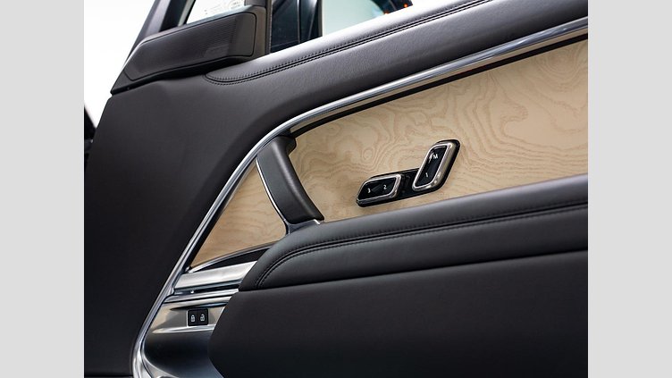 2023 認定中古車 Land Rover Range Rover ヴァレジネブルー 615 AWD（AT） ロングホイールベース SV