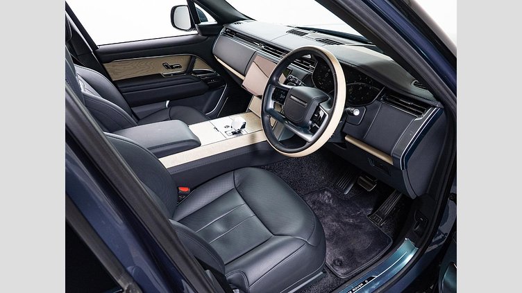 2023 認定中古車 Land Rover Range Rover ヴァレジネブルー 615 AWD（AT） ロングホイールベース SV