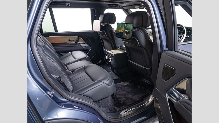 2023 認定中古車 Land Rover Range Rover ヴァレジネブルー 615 AWD（AT） ロングホイールベース SV