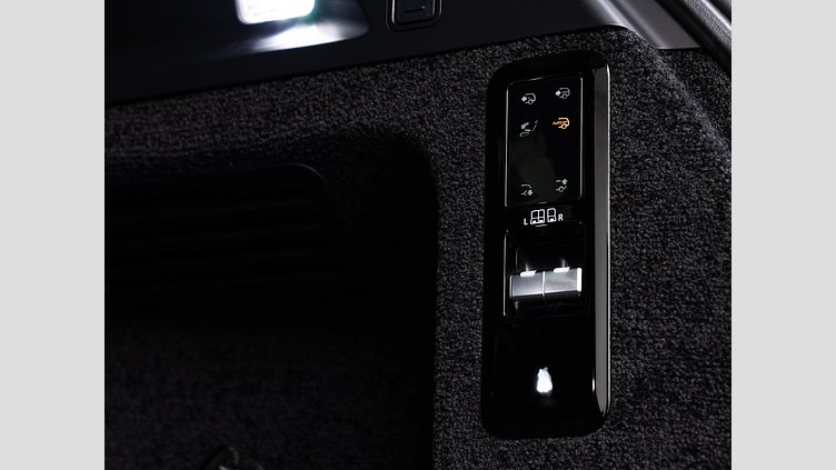 2023 認定中古車 Land Rover Range Rover ヴァレジネブルー 615 AWD（AT） ロングホイールベース SV