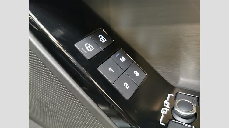 2022 認定中古車 Land Rover Range Rover Velar バイロンブルー P250 AWD（オートマチック） R-DYNAMIC S