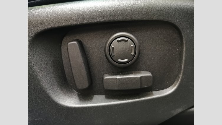 2022 認定中古車 Land Rover Range Rover Velar バイロンブルー P250 AWD（オートマチック） R-DYNAMIC S