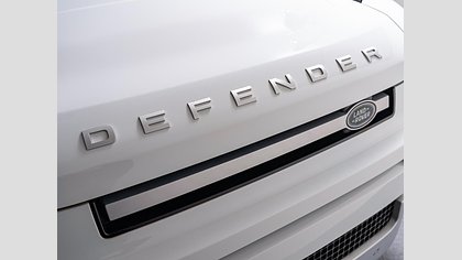 Defender 110 57