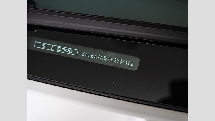 2023 認定中古車 Land Rover Defender 110 フジホワイト D300 AWD（AT） S