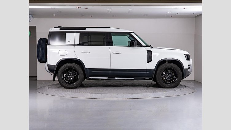 2023 認定中古車 Land Rover Defender 110 フジホワイト D300 AWD（AT） S