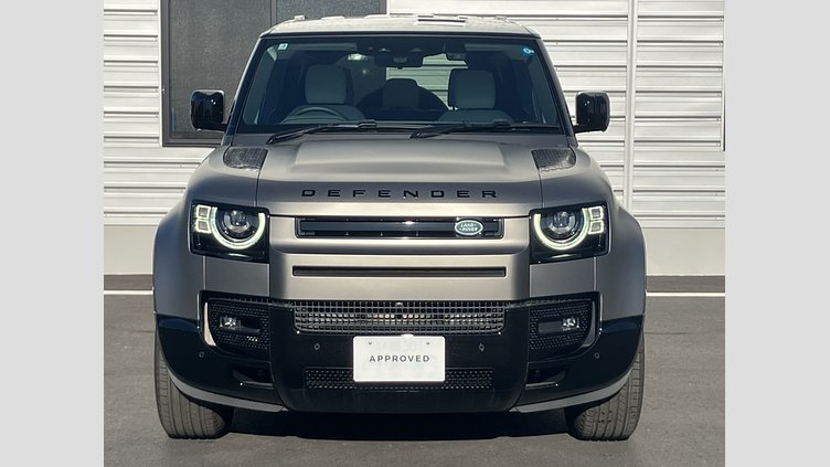 2024 認定中古車 Land Rover Defender 110 シリコンシルバー P300 ガソリン X-Dynamic SE