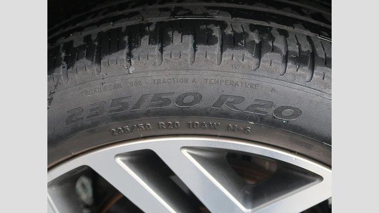 2020 認定中古車 Land Rover Range Rover Evoque サントリーニブラック P250 AWD（オートマチック） R-DYNAMIC S