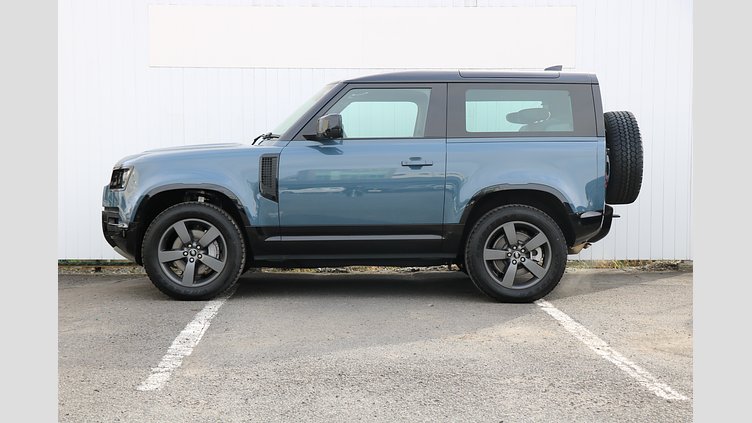 2025 認定中古車 Land Rover Defender 90 タスマンブルー D350 ディーゼルマイルドハイブリッド X-Dynamic HSE