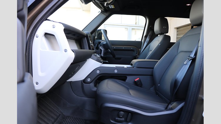 2025 認定中古車 Land Rover Defender 110 ゴンドワナストーン D350 ディーゼルマイルドハイブリッド X-Dynamic SE