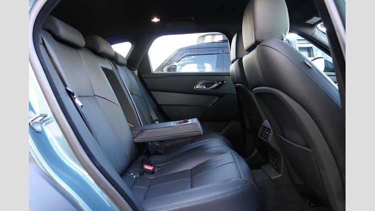 2025 認定中古車 Land Rover Range Rover Velar ジオラグリーン D200マイルドハイブリッド（ディーゼル） スタンダードホイールベース S