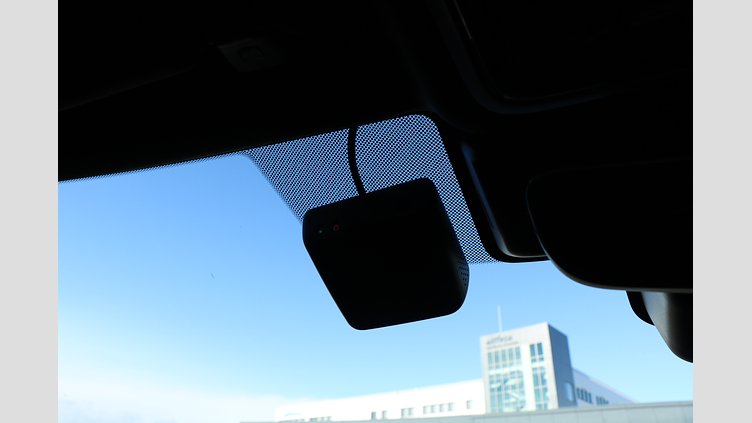 2025 認定中古車 Land Rover Range Rover Velar ジオラグリーン D200マイルドハイブリッド（ディーゼル） スタンダードホイールベース S