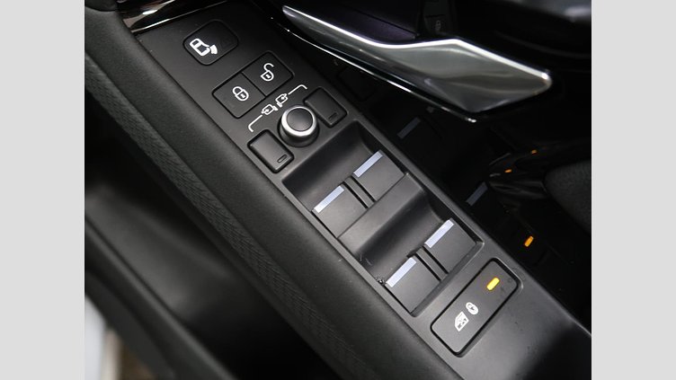 2020 認定中古車 Land Rover Range Rover Evoque ユーロンホワイト D180 R-DYNAMIC S