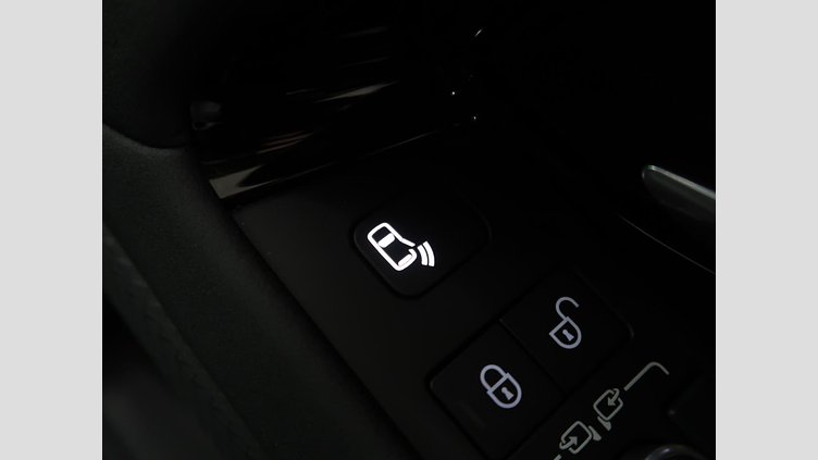 2020 認定中古車 Land Rover Range Rover Evoque ユーロンホワイト D180 R-DYNAMIC S