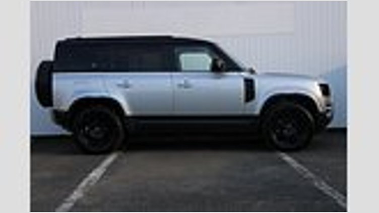 2022 認定中古車 Land Rover Defender 110 ハクバシルバー P300 AWD（AT） SE